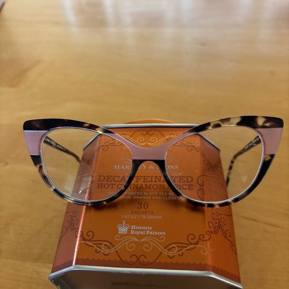 Silvian Heach Tortoiseshell Cat Eye Glasses — Pink & Brown